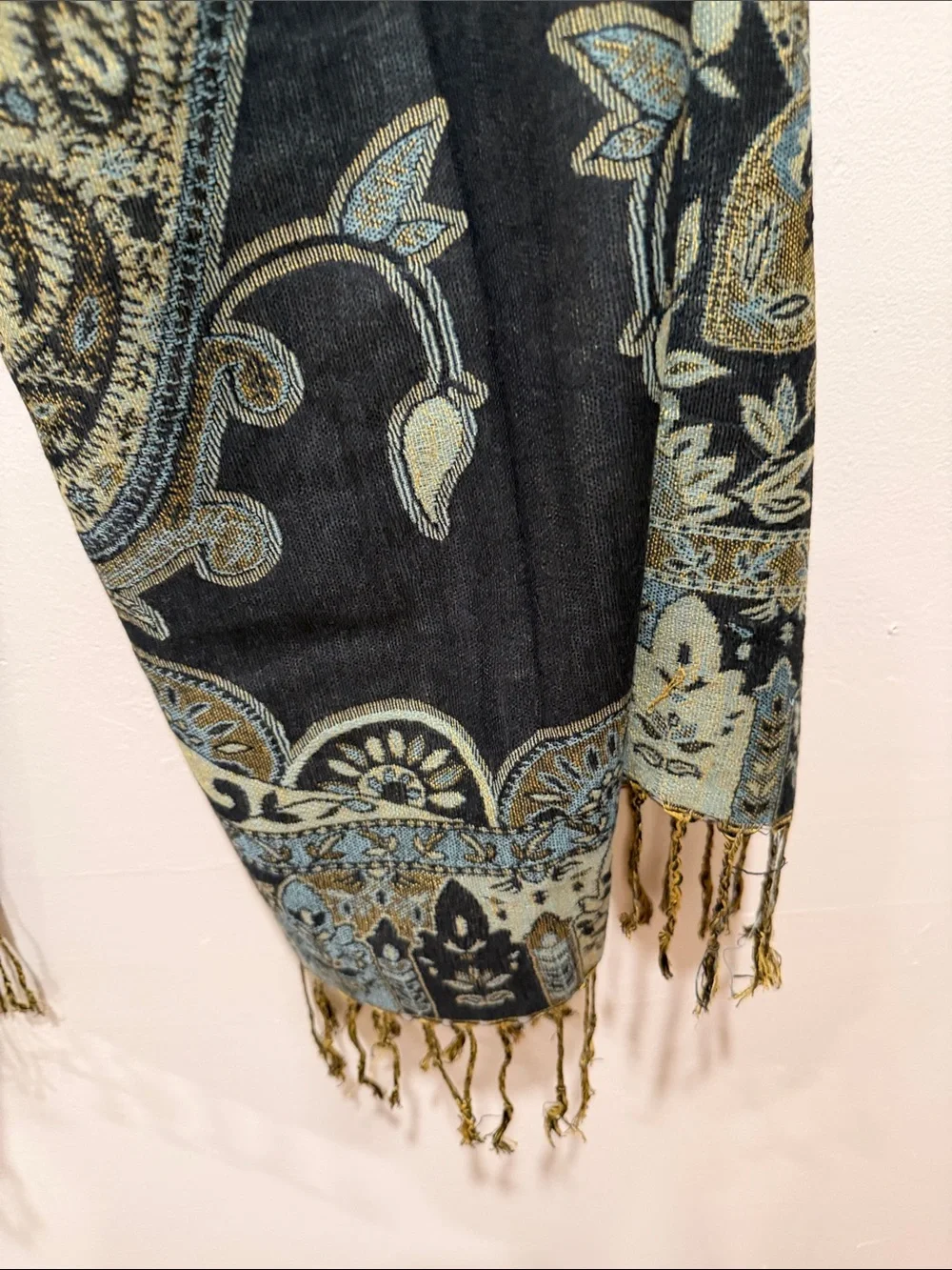 Women’s Paisley Pattern Pashmina Scarf in Blue, Black and Green